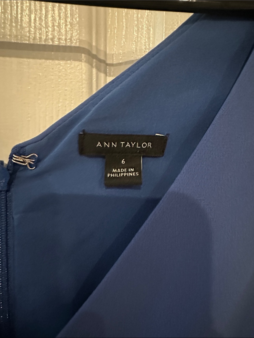 Ann Taylor Blue V-Neck A-Line Women's Dress Size 6 - Picture 2 of 3